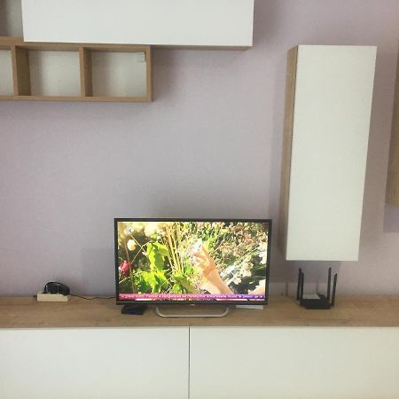 Linda'S Apartment Vlore Ngoại thất bức ảnh