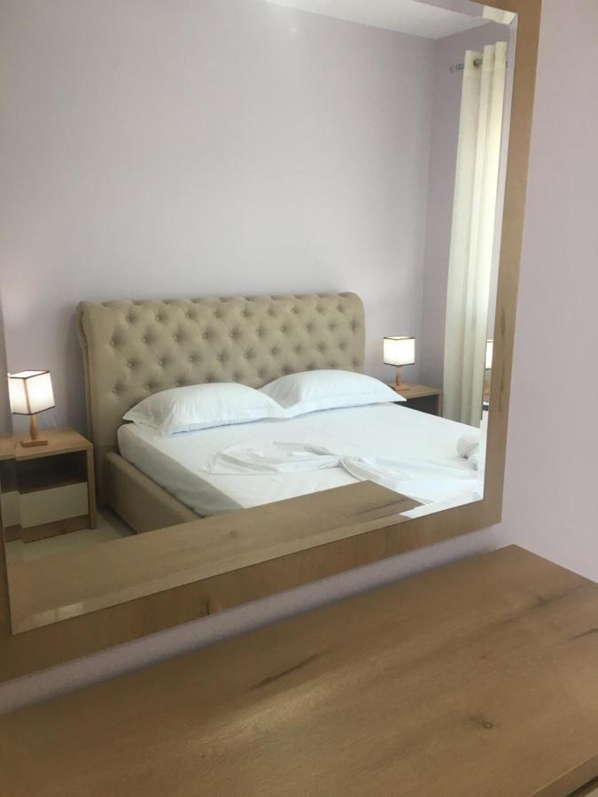 Linda'S Apartment Vlore Ngoại thất bức ảnh