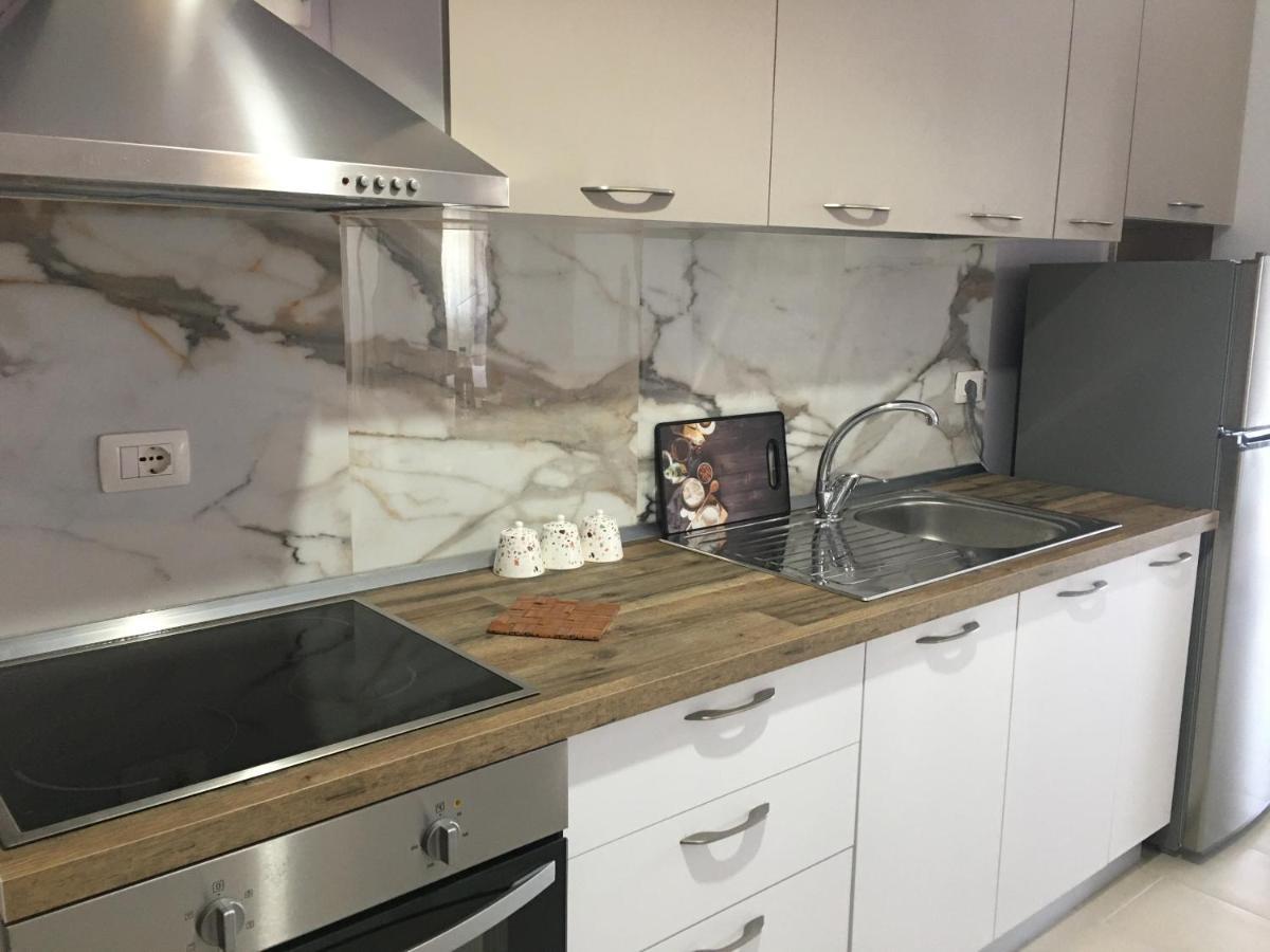 Linda'S Apartment Vlore Ngoại thất bức ảnh