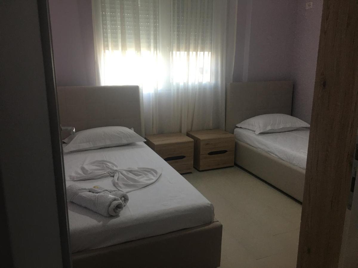 Linda'S Apartment Vlore Ngoại thất bức ảnh